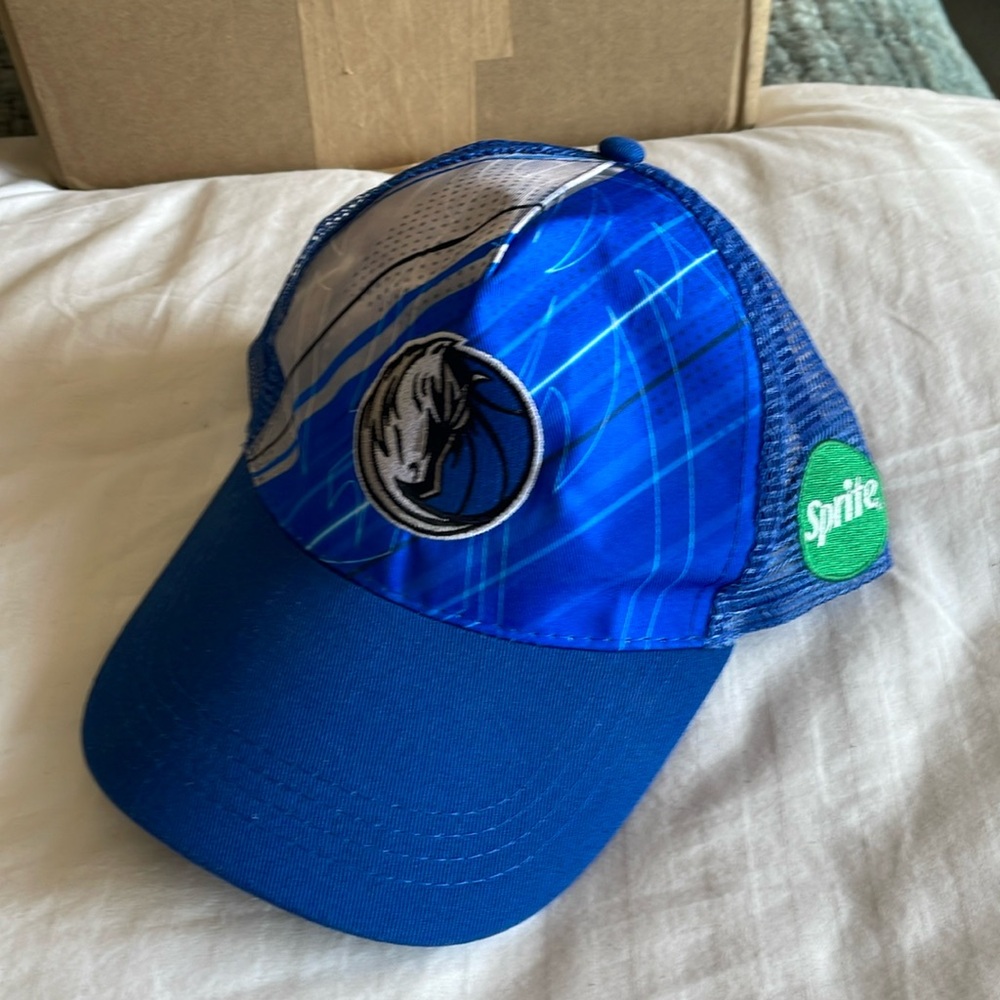 Dallas Mavericks hat